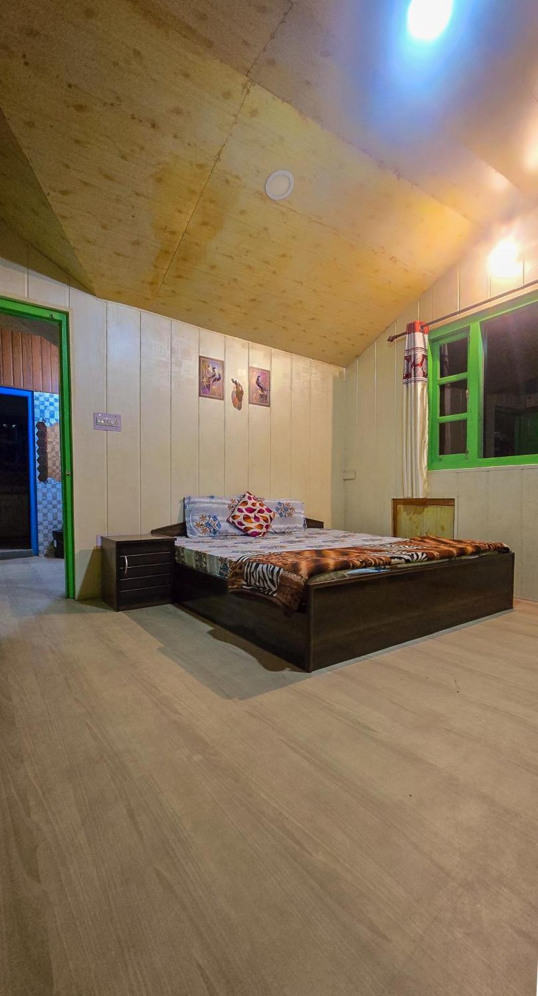 The City Escape Farmstay 심라 객실 사진